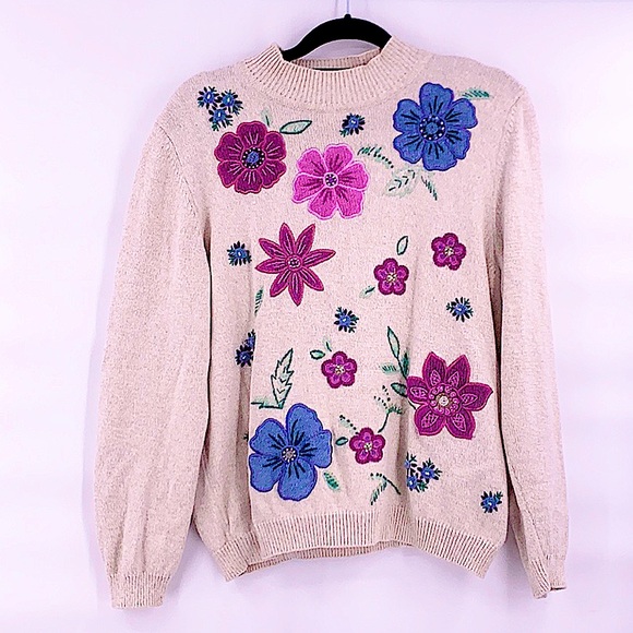 Vintage Sweaters - Vintage oatmeal floral sweater size large